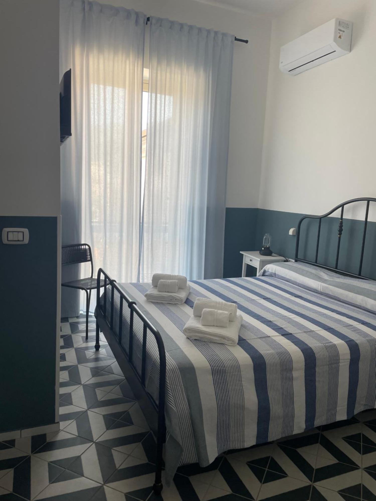 Donna Maria Hotel Sapri Buitenkant foto