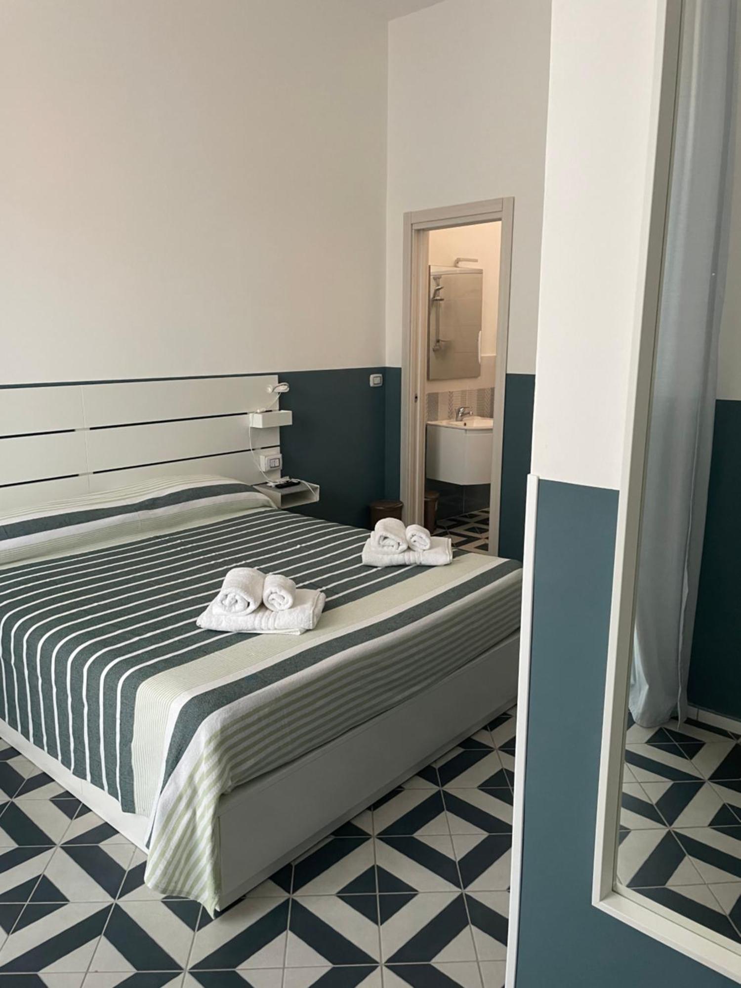 Donna Maria Hotel Sapri Buitenkant foto
